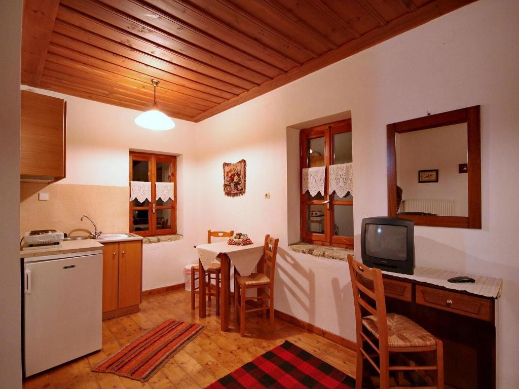 Andrea Sofi Guesthouse ディミツァナ エクステリア 写真
