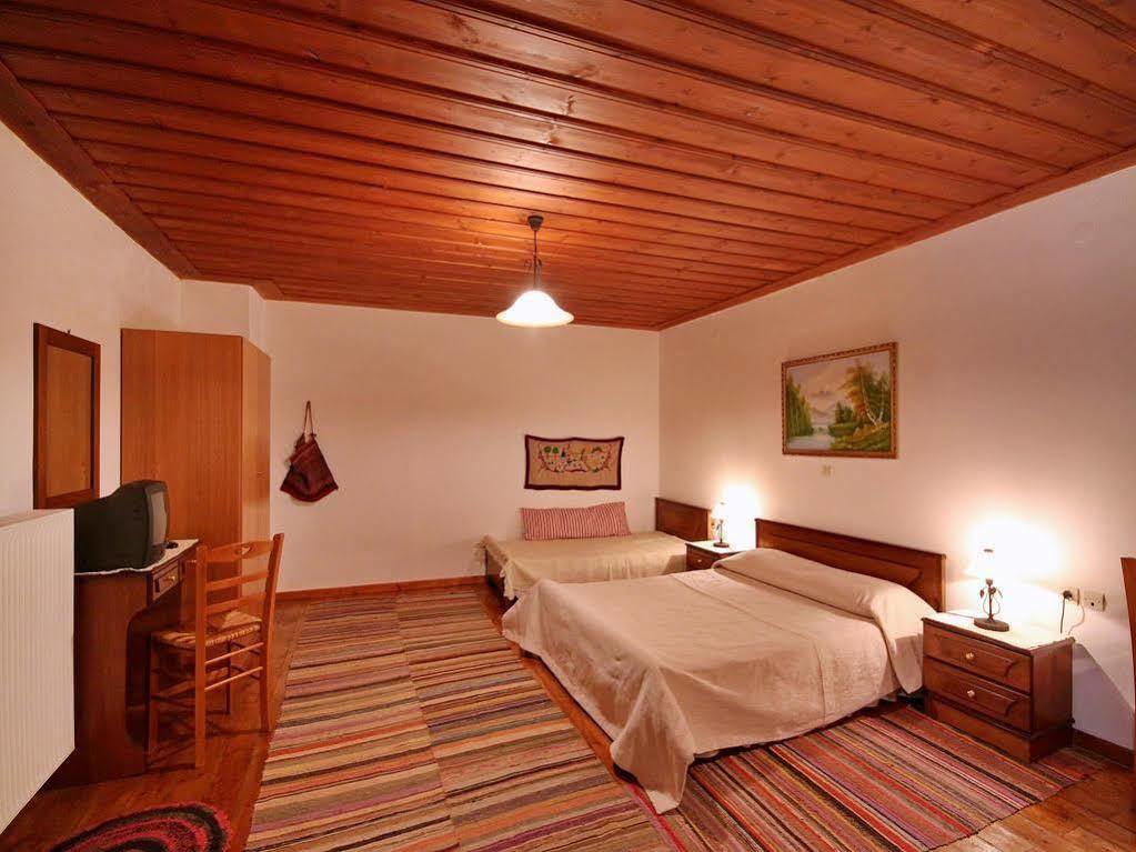 Andrea Sofi Guesthouse ディミツァナ エクステリア 写真