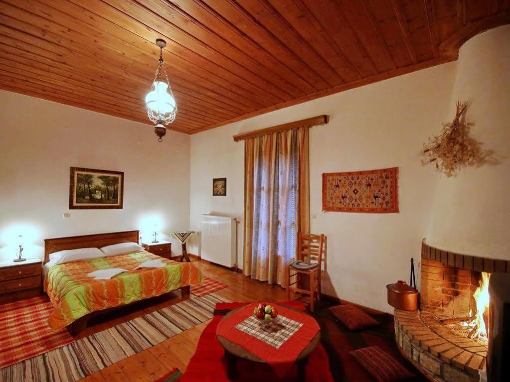 Andrea Sofi Guesthouse ディミツァナ エクステリア 写真